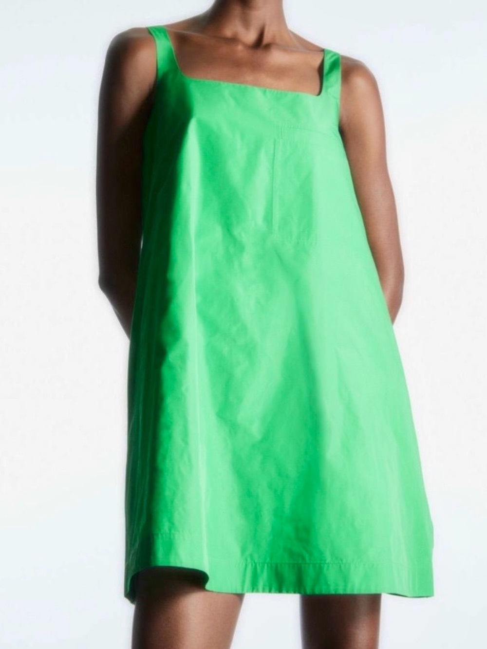 COS Green Square-Neck Mini Shift Dress 💚